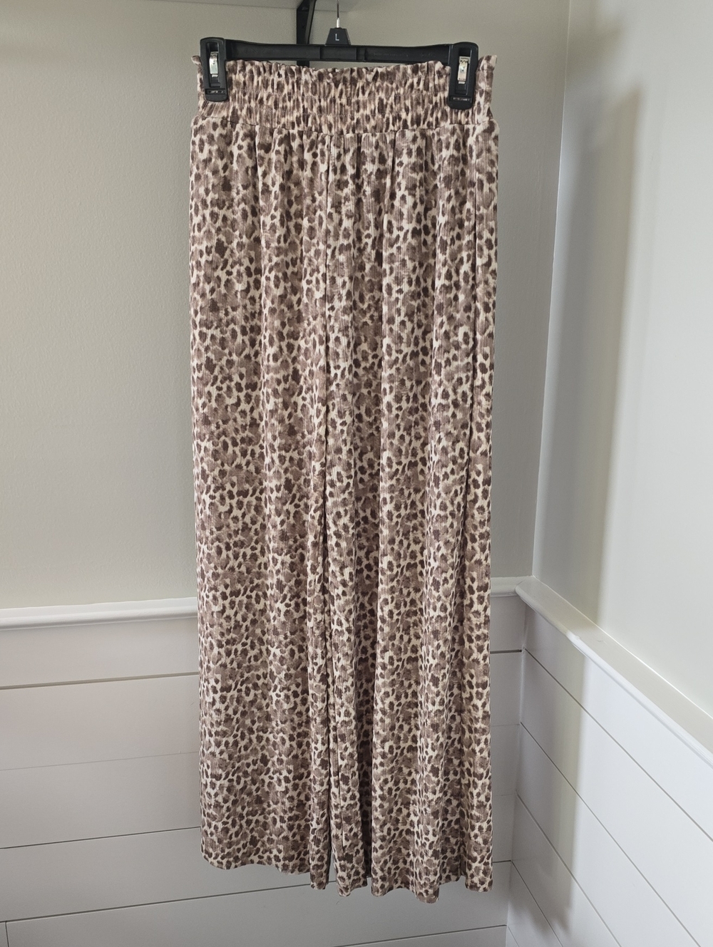 Leopard Print Elastic Waist Wide Leg Bottoms
